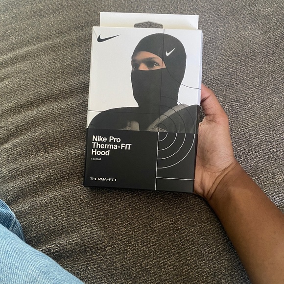 Black Nike Ski - Picture 1 of 5